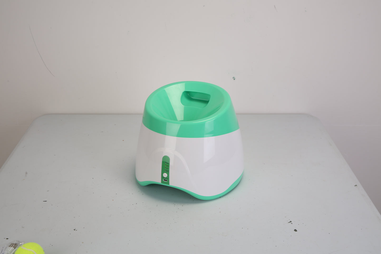 Automatic Dog Ball Launcher + 6 Tennis Balls